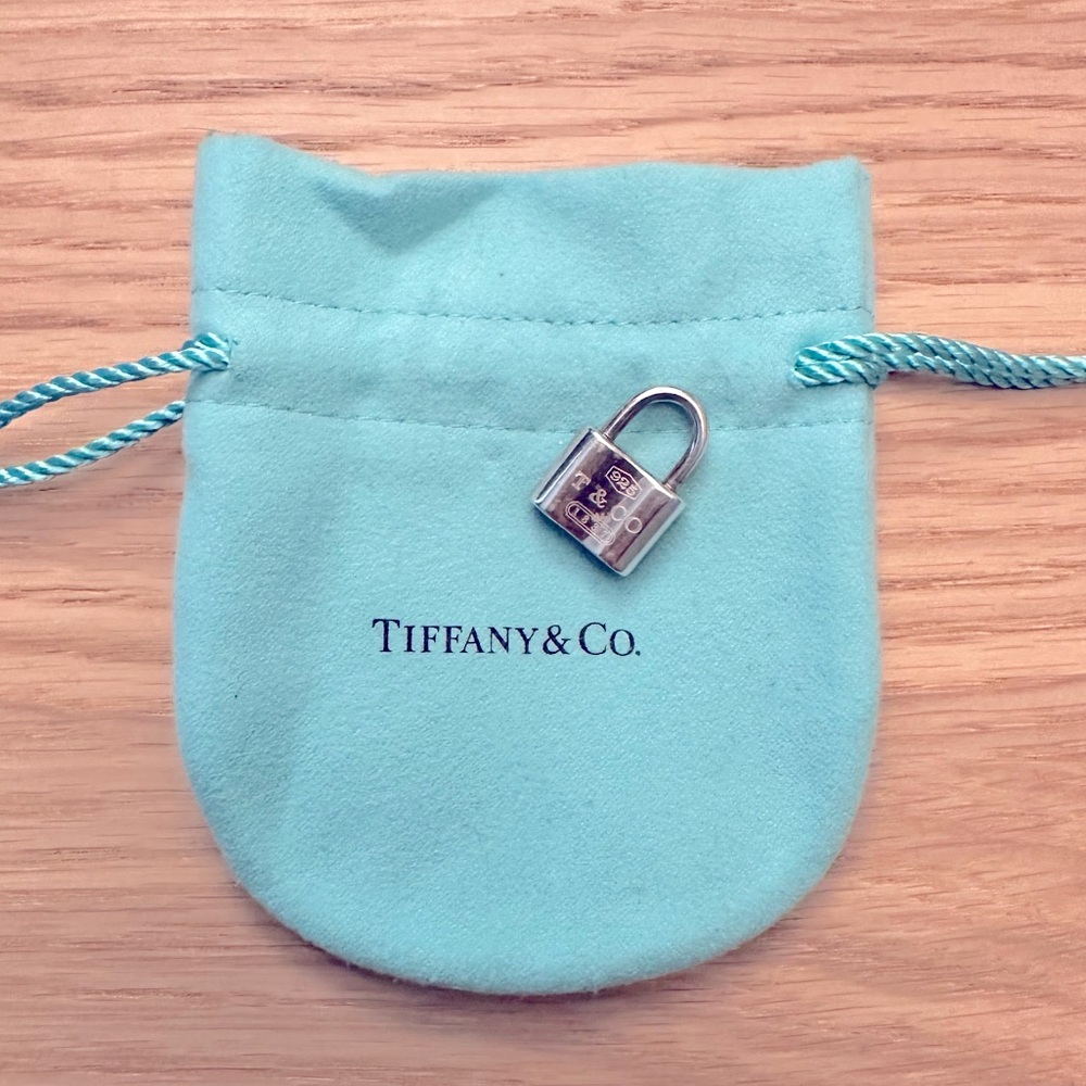❌SOLD❌ Tiffany & Co .925 Lock Charm